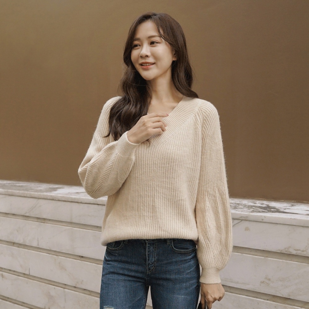 クリック&ファニードーン Vネックニット