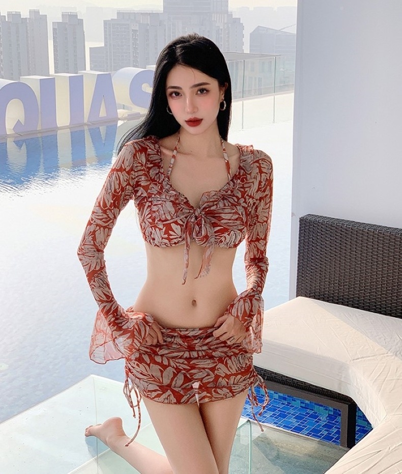 水着 ビキニ スイムウェア マイクロビキニ パッド付き 日焼け防止 スカート付き 4点セット きれいめ セクシー ゴージャス 大人っぽい スタイリッシュ 柄 レディース 春 夏 海 ビーチ リゾート 4,882円