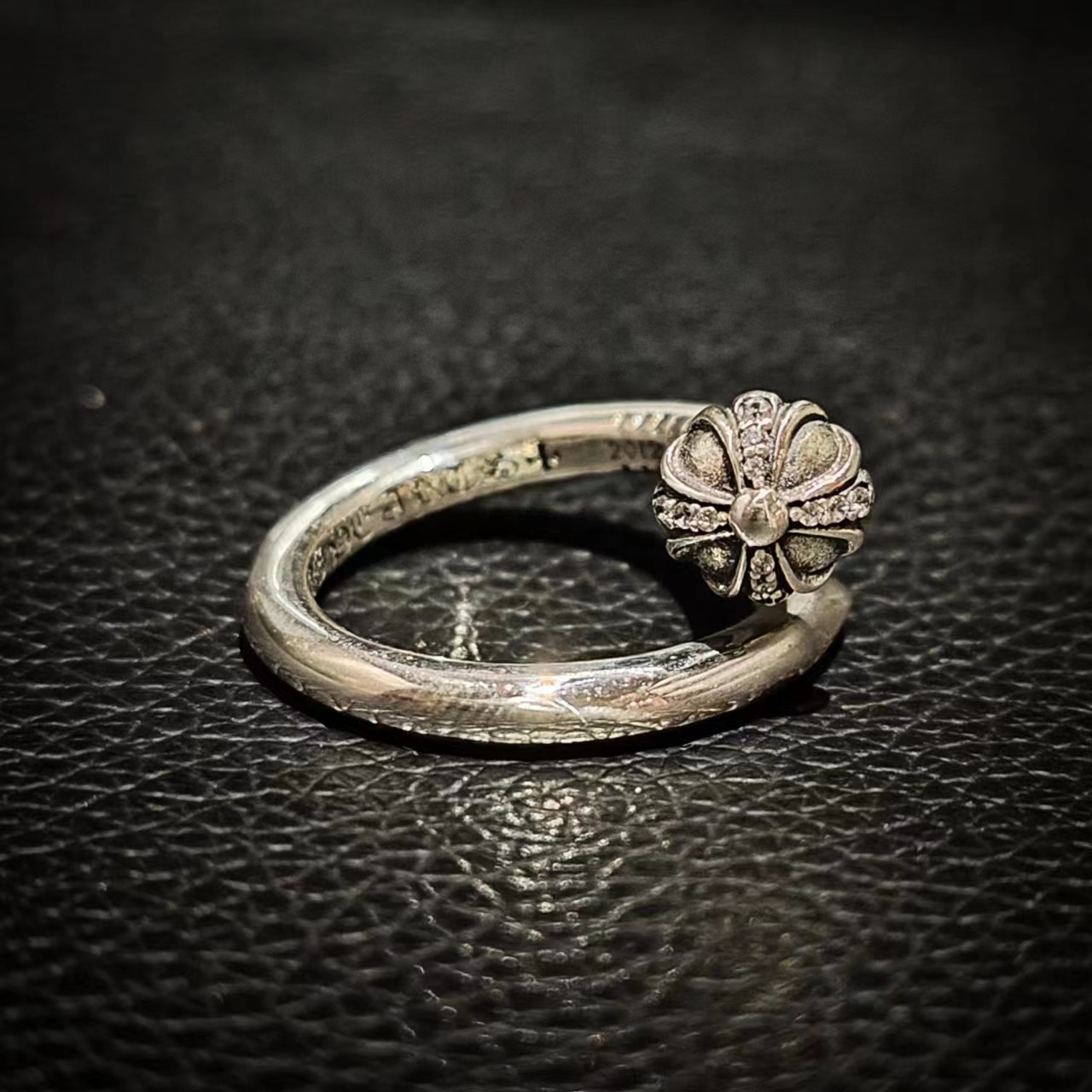 ROCKAGE純銀S 925パンク調フラワーヘッドに釘をはめ込んだクロスカップルリング開口調整可能リング