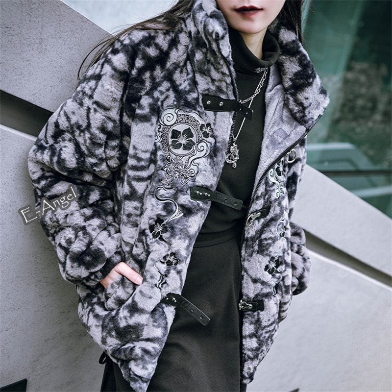 毛皮アウター 冬 レディース 毛皮コート ジャケット メンズ 厚手 裏起毛 もこもこ ジップアップ スタンドカラー 防寒 『辰龍』 刺繍 男女兼用 カップル服 ゆったり かっこいい 13,104円