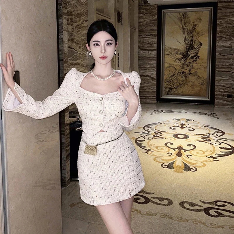 韓国デザイン長袖スクエアネックトップス+セクシータイトスカート