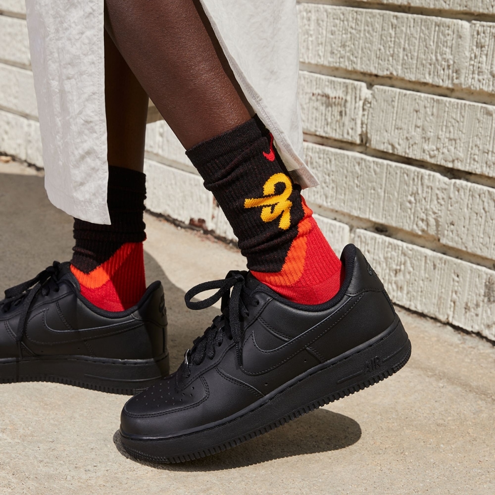 ナイキウーマンズエアフォース1 07 REC DD8959-001