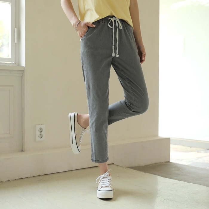[韓国ファッション] ストリング入りウエストゴム 9分丈 ストレッチ素材 ゆるパンツ