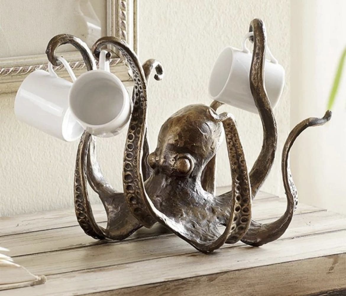 今がチャンスタコのティーカップホルダー タコ 蛸 ティーカップ カップ インテリア オブジェ アンティーク 蛸足 樹脂 像 置物 小物 5,021円