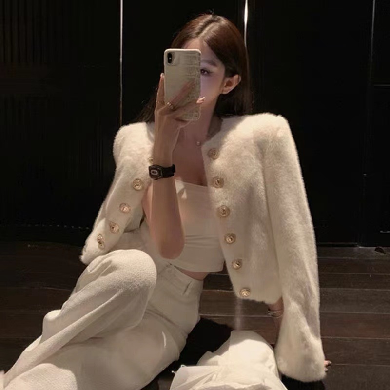 人気高級感　レディース短いファーコート　ふわふわ　可愛いアウター