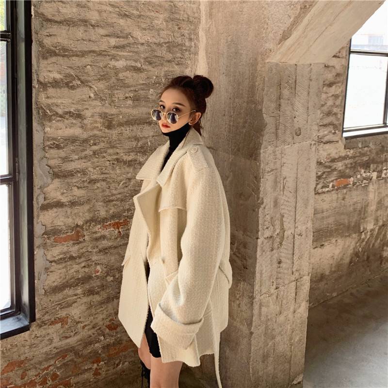 コート レディース アウター オーバーサイズ ミディアム丈 長袖 Vネック 襟付き ベルト ウエストマーク 前開き ウール きれいめ シンプル カジュアル お洒落 普段使い お出かけ デート 着回し