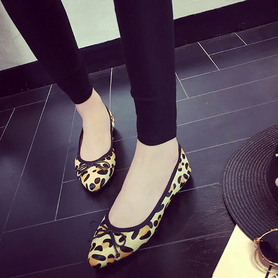 【取寄：納期2週間】フラットパンプス レディース ポインテッドトゥパンプス フラットシューズ ぺたんこ 歩きやすい レオパード アニマル 走れる 痛くない 履きやすい フラットパンプス レディース 6,582円