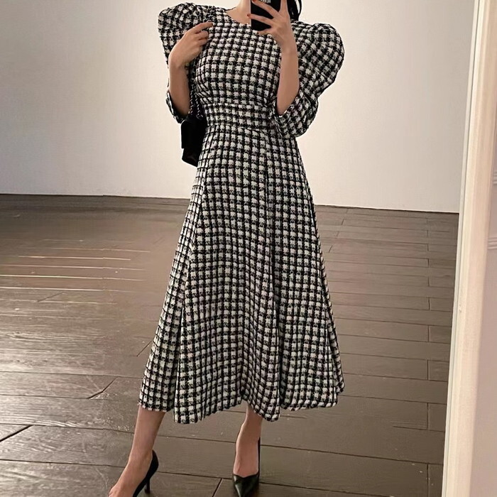 ワンピース レディース ロングワンピース ロング丈 ミモレ丈 長袖 パフスリーブ パワショル パワーショルダー ハイウエスト フレア チェック柄 チェック ギンガムチェック ツイード 春