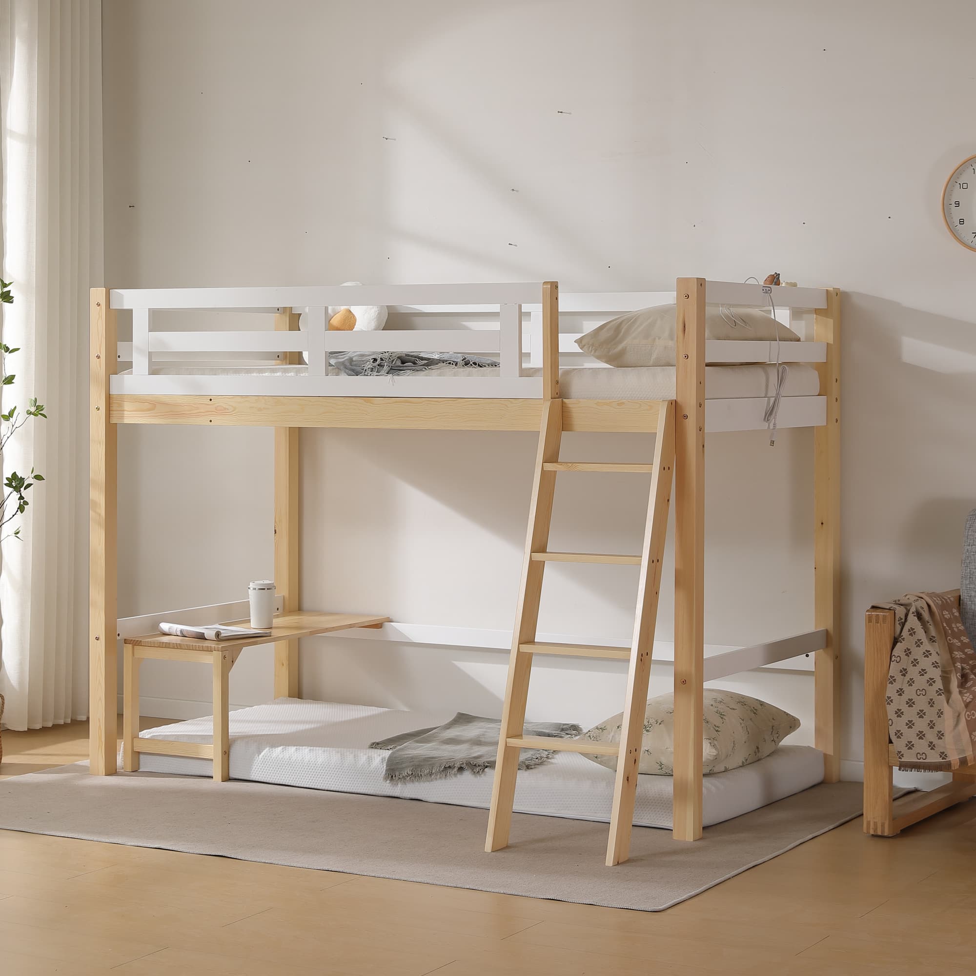 【国内即日発送】ロフトベッド シングル はしご 天然パイン材 木製 天然木ベッド ミドルタイプ 高さ150cm ローデスク付き 大人 子供部屋 ベッド シングルベッド