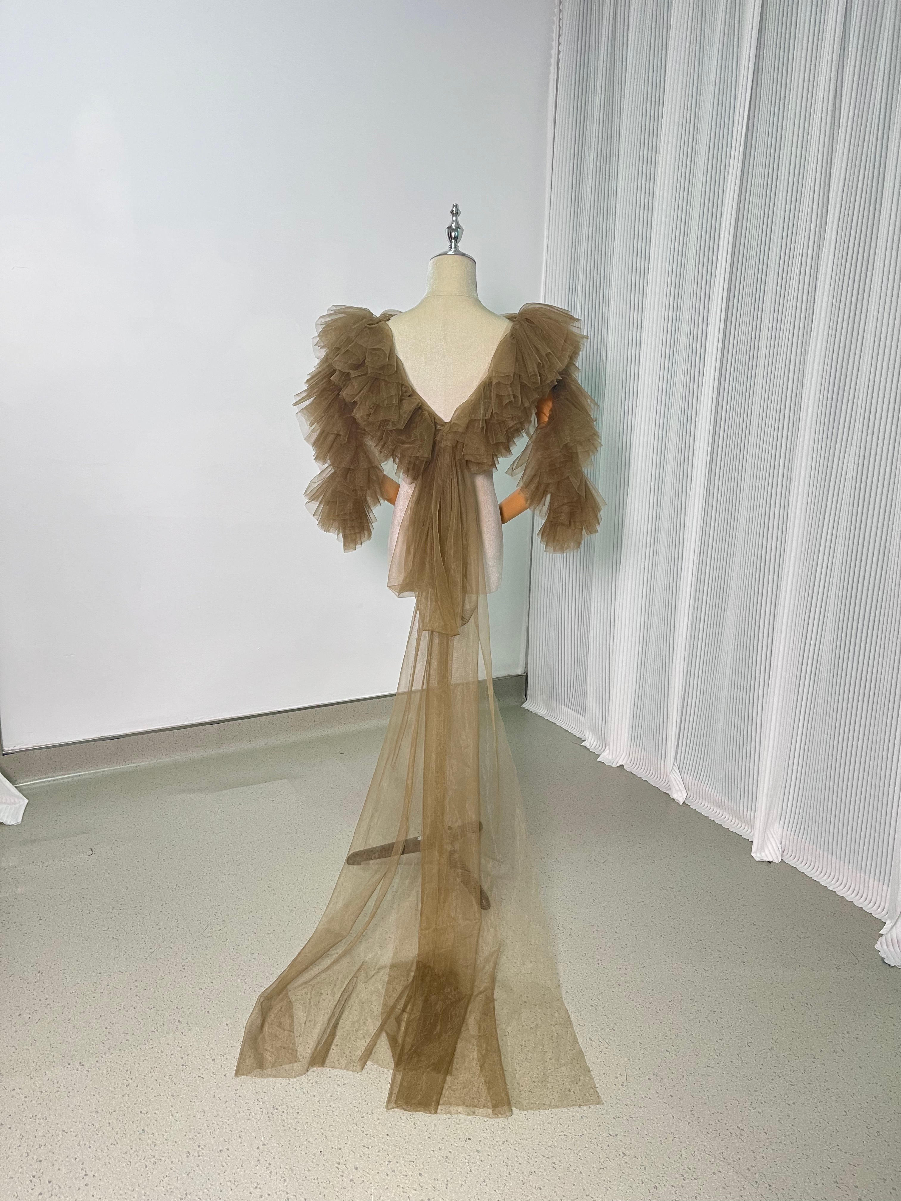 人気上昇！ ドレスアレンジ用トップスのみ　ボレロ　ソフトチュール グリーン ベール風ポンチョ 花嫁