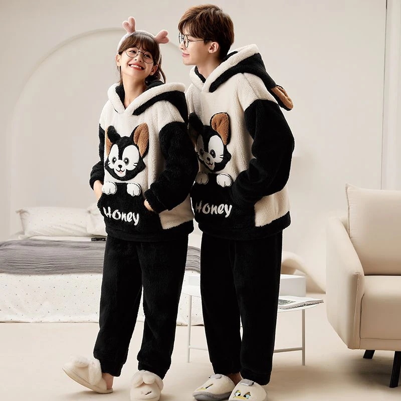 ウェア 楽ちんウェア パジャマ ファットmmプラスサイズカップルパジャマ女性冬漫画厚く暖かいコーラルベルベットメンズホーム服セット学生用