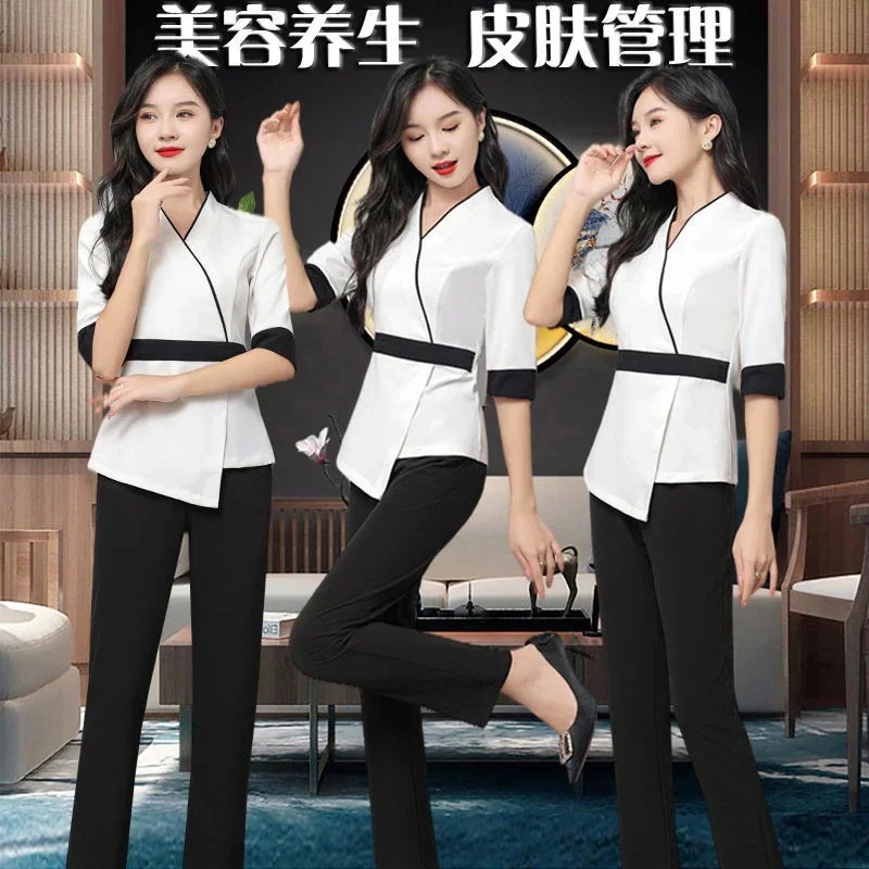 の新人美容師オーバーオール女性美容室ヘルスセンタースキンケアフロントプロフェッショナルスーツ女性