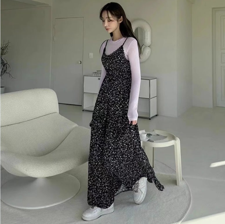 ワンピース 膝下 ミモレ丈 ロング ロング丈 袖なし ノースリーブ Vネック 襟なし フレア レース ふわふわ かわいい 大人可愛い カジュアル おしゃれ お洒落 大人可愛い こなれ感 ラフ ガーリー