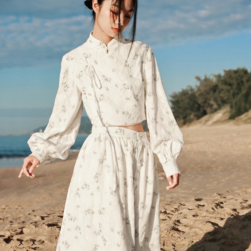 花柄ブラウス レディース チャ今週の割引は 25% オフですイナ服 普段着 オリジナルプリント肌理シャツ 少女感アップ