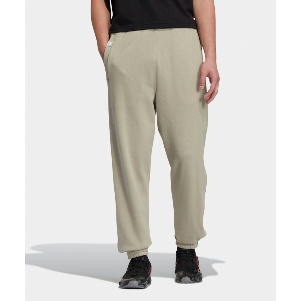 アディダスエッセンシャルパンツ-フェザーグレー/IC8153