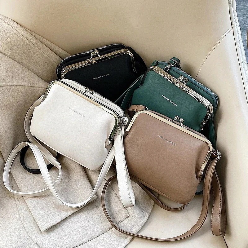 【本日のイベント】今買いたいが特売！大容量 斜めがけ 韓国風ファッションショルダーバッグ ショルダーバック スマホポーチ大容量バッグレディース