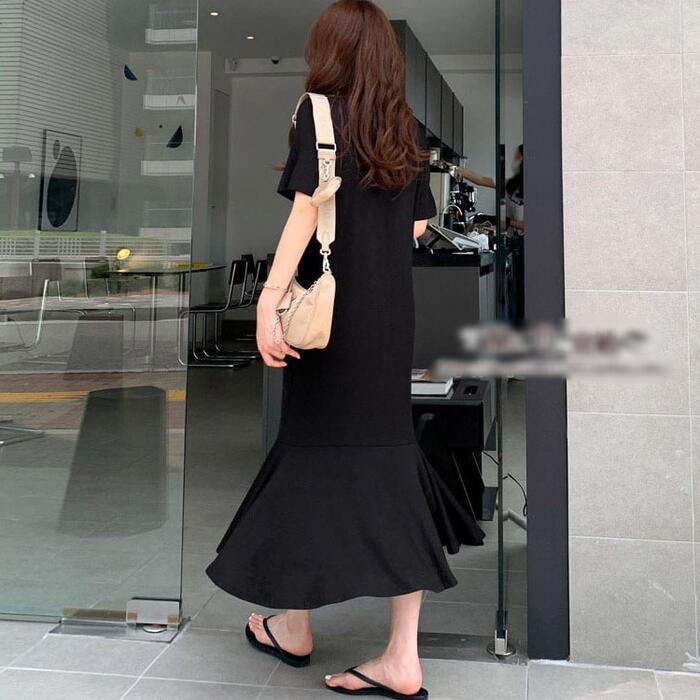 ミモレ丈 黒 ブラック モダール シンプル 50代 こなれ感 おしゃれ エレガント Aライン ドレス カジュアル フェミニン ロングワンピ レディース 一部ワンピース 半袖 20代 ワンピ い 袖あり