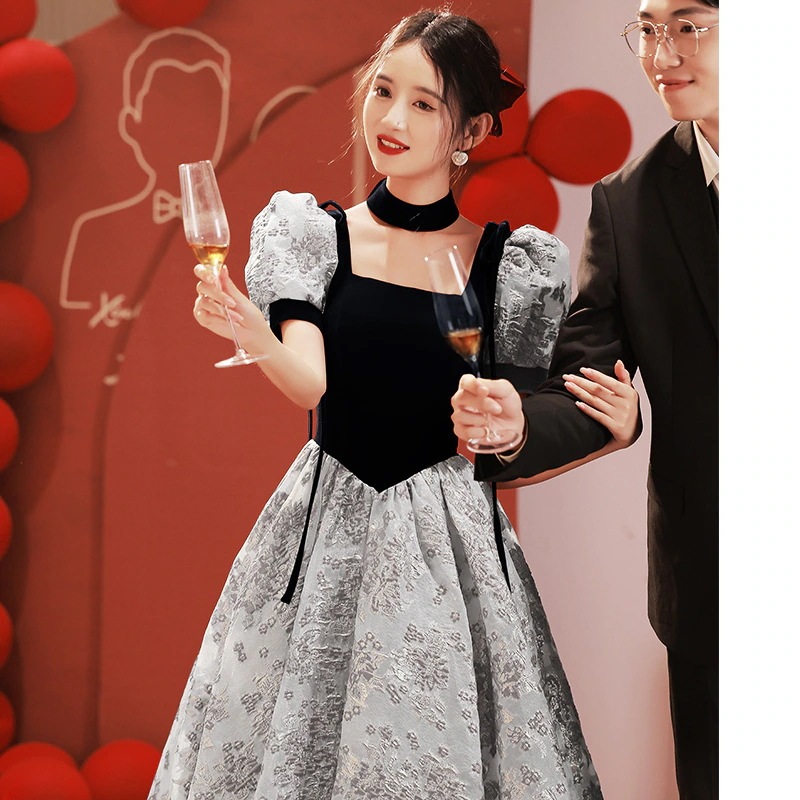 黒のイブニングドレス美術試験ホステス普段着成人式誕生日のお祝いなどに最適な洗練されたユニークなフレンチスタイルのドレスです