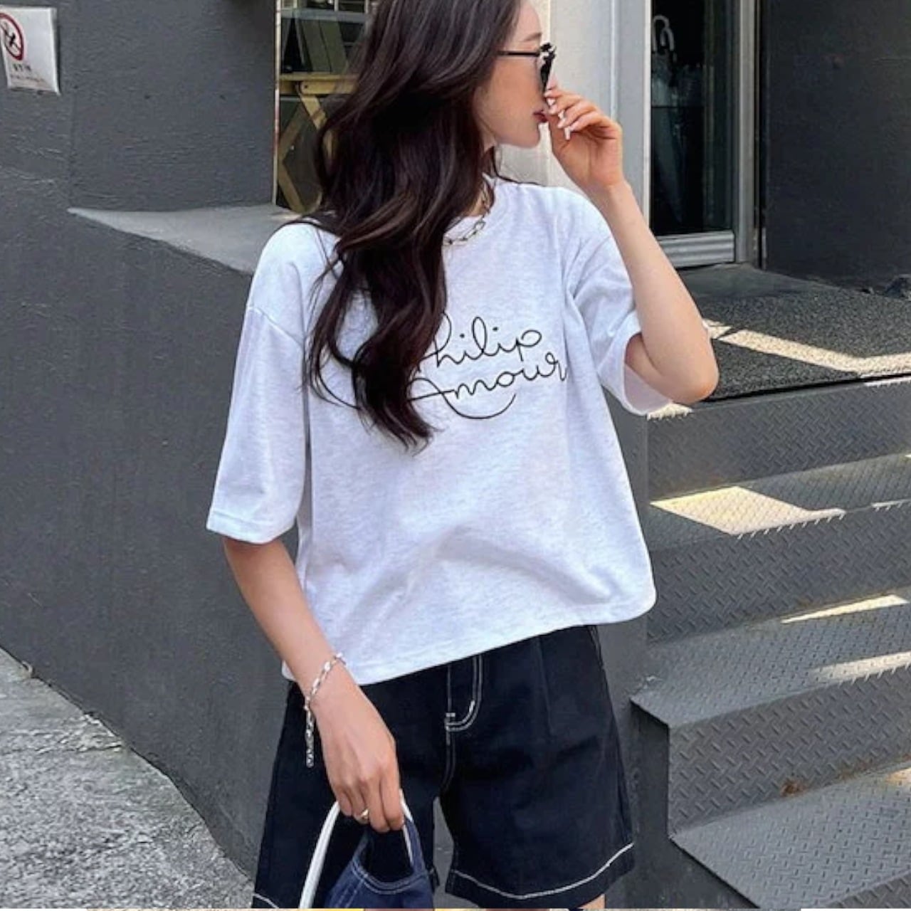 セミクロップド トップス Tシャツ カットソー 半袖 ラウンドネック シンプル カジュアル 大人 おしゃれ お洒落 かっこいい 大人可愛い 大人女子 こなれ感 ラフ ボーイッシュ スポーティー 存在感