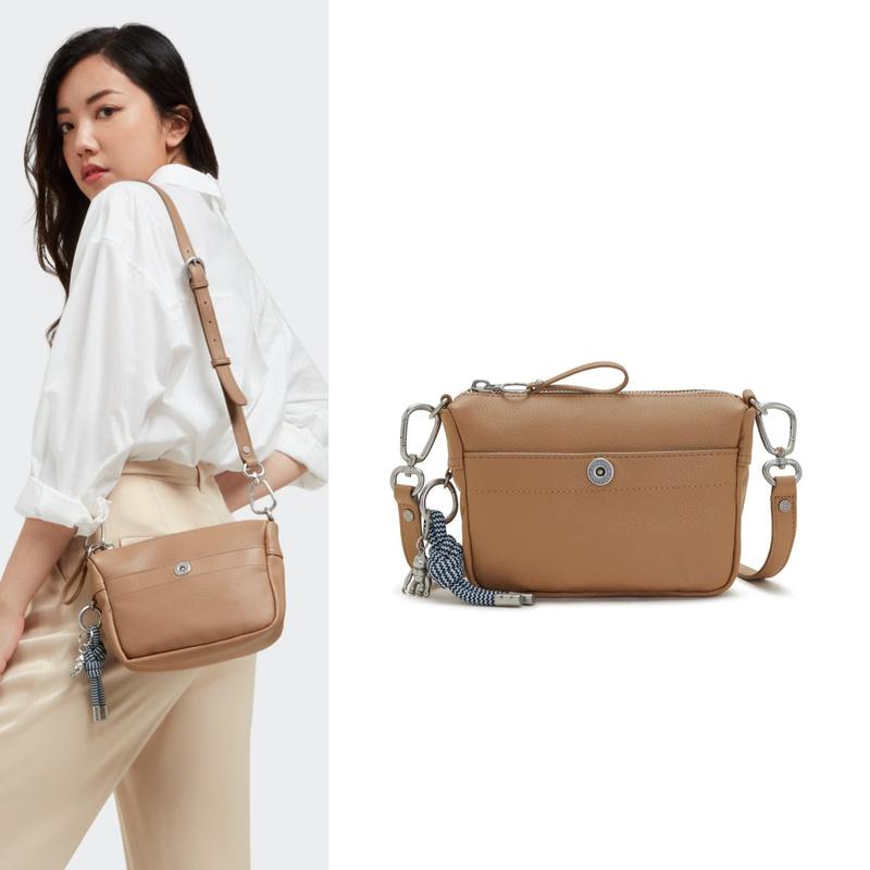 [本社公式] ビーガンレザー クロスバッグ サンドラ KMCBS37 STAP