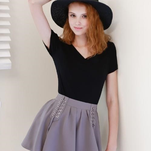 2185.Vネック トップス(ブラック) 100,000円