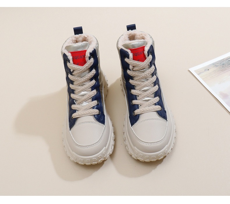 厚底の綿靴女性冬のダウンと厚雪のブーツ新型カジュアルハイカットパン靴板靴女性