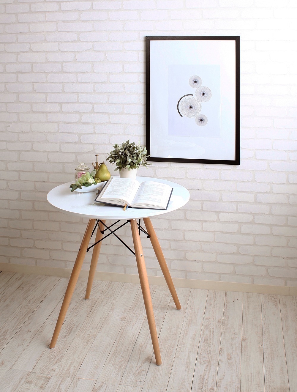 カフェテーブル 2人用 丸 円形 ダイニング 北欧モダン おしゃれ 70cm ミッドセンチュリー 食卓 机 シンプル 天然木