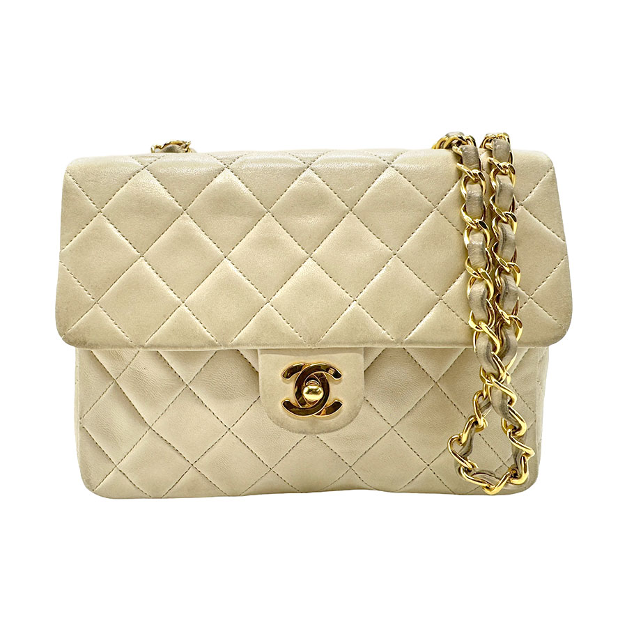 シャネル CHANEL ショルダーバッグ ラムスキン ライトベージュ ゴールド レディース n0588