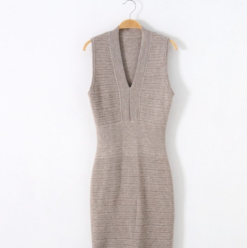 ワンピース ニットソー ワンピドレス 膝丈 ひざ丈 袖なし ノースリーブ Vネック 襟なし スリム タイト 細身 Iライン スマート ウエストマーク 伸縮性 ニット かわいい 大人可愛い シンプル