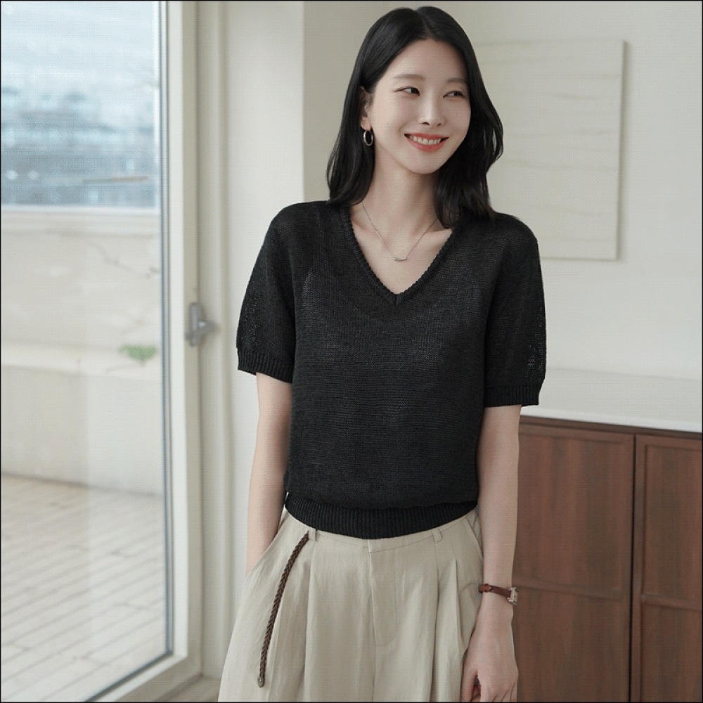 クリック＆ファニー メンティオ Vネックニット