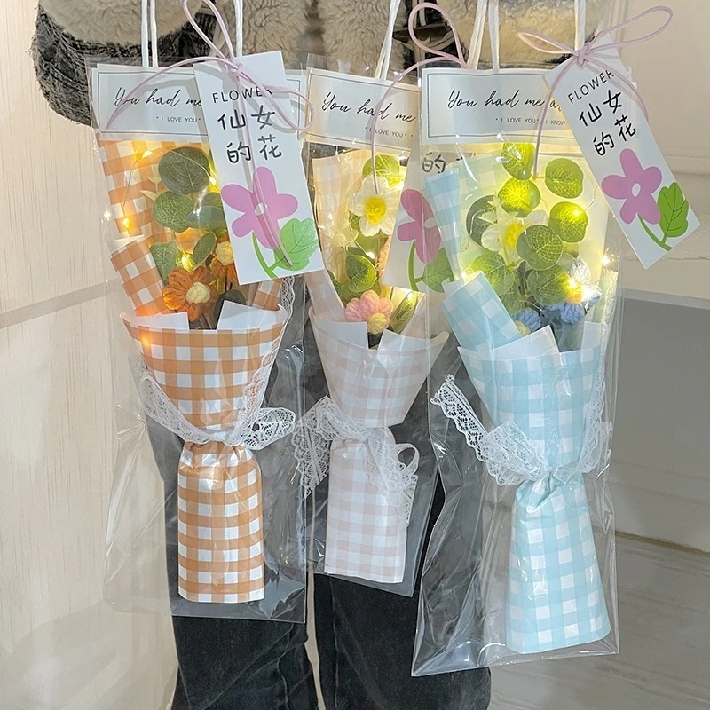 小さなフレッシュウールブーケ手織りパフフラワー完成品ランプ付きチャイニーズバレンタインデー子供の日ギフト