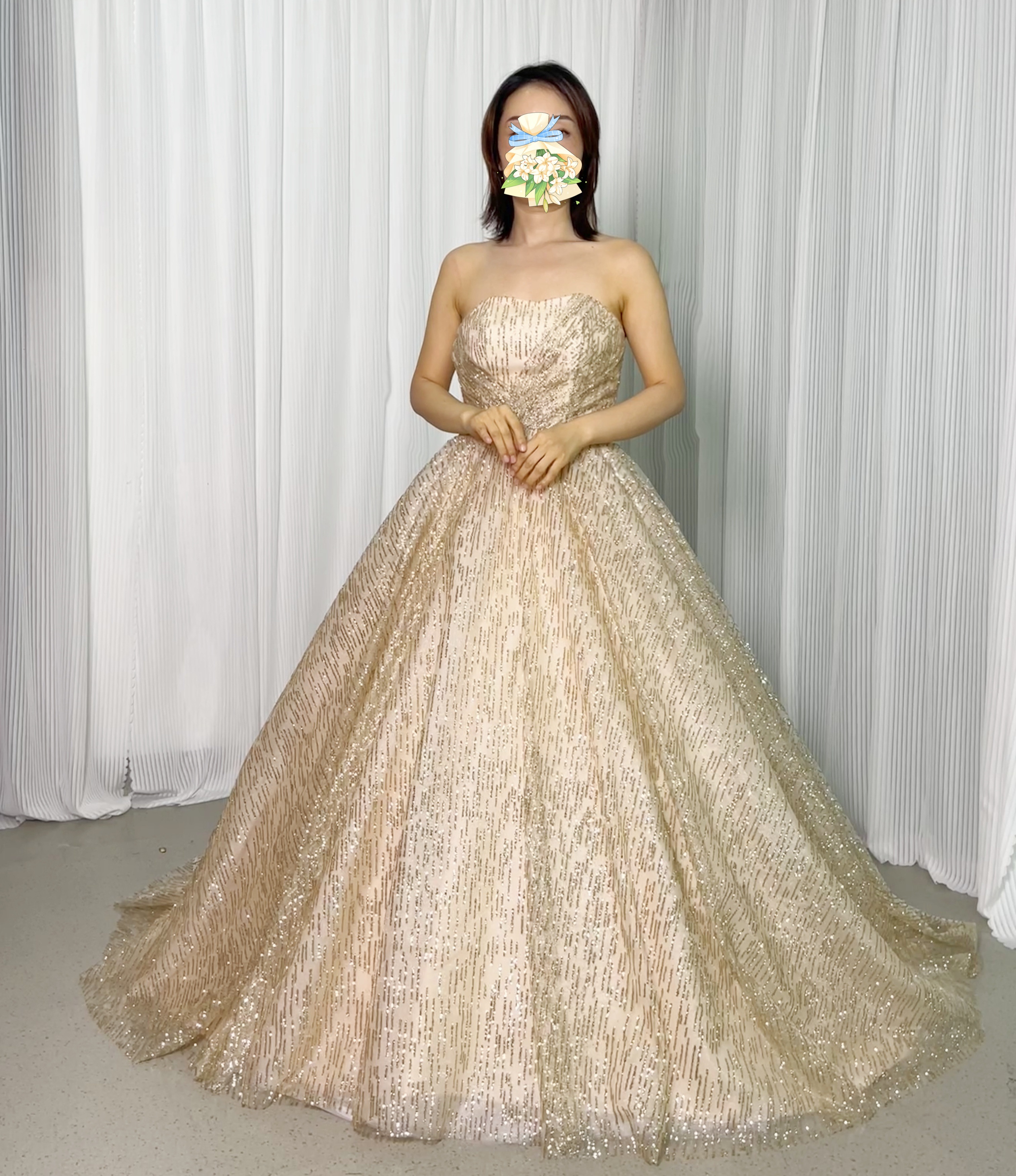 カラードレス シャンパン色 ベアトップ デザイン感 キラキラグリッターチュール 編み上げ 花嫁