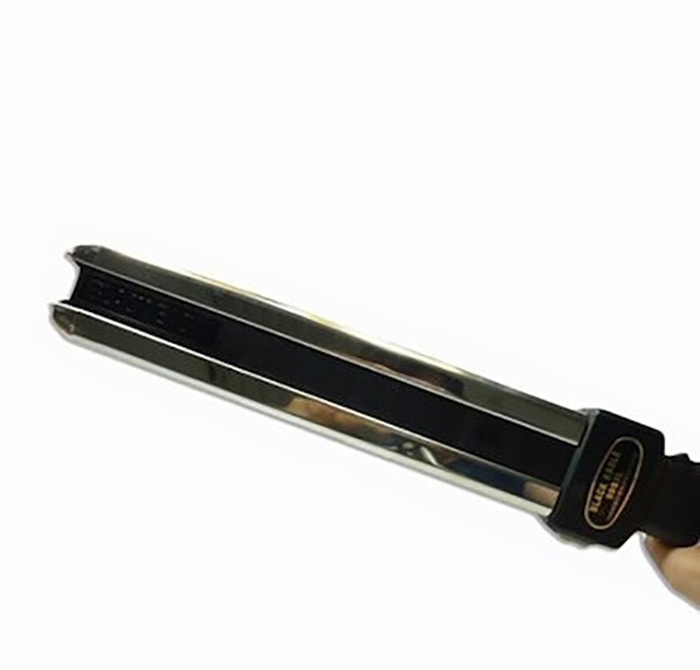 バトン型 スタンガン 乾電池式 51.5cm 打撃可能 BE-999XL BE ブラックイーグル セキュリティ 護身 グッズ 防護 防犯 防衛 女性 警棒