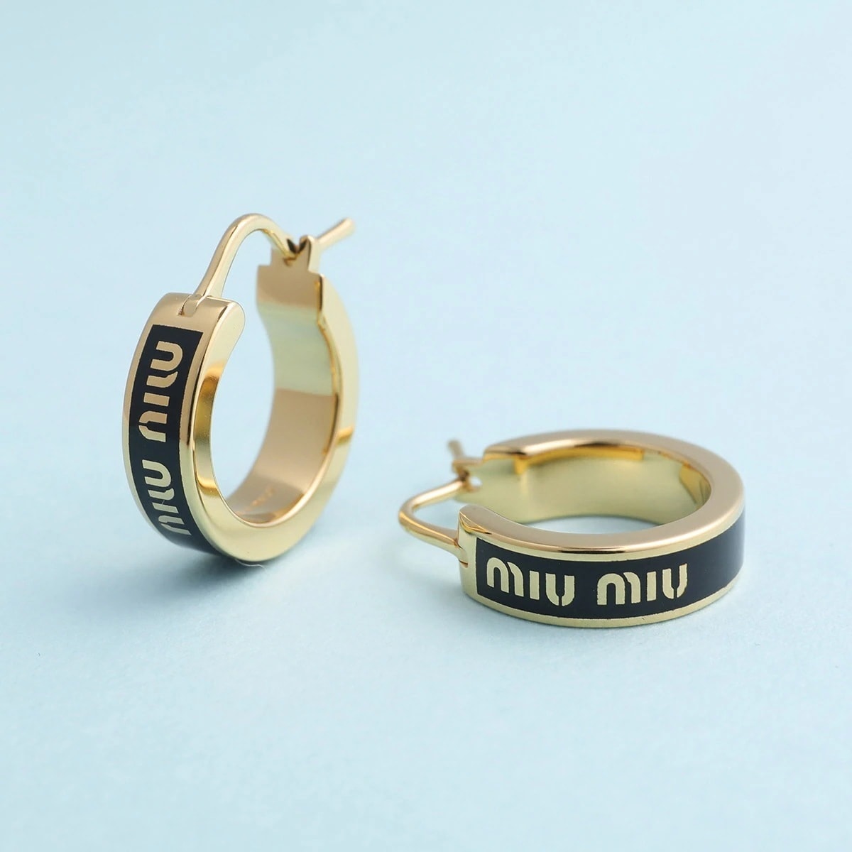 MIUMIU ミュウミュウ フープピアス 5IO103 2F6T レディース ロゴ アクセサリー エナメルメタル カラー4色