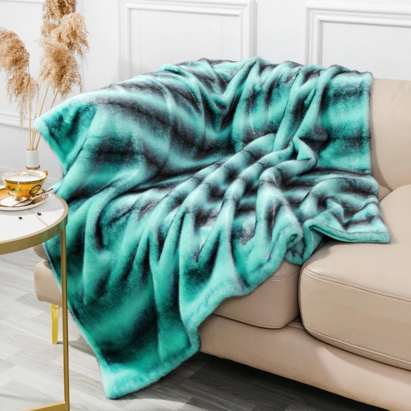 フィフスアヴェニュー五番街(FifthAvenue五番街)軽量で豪華なグラデーションのフェイク毛皮に毛布をかける