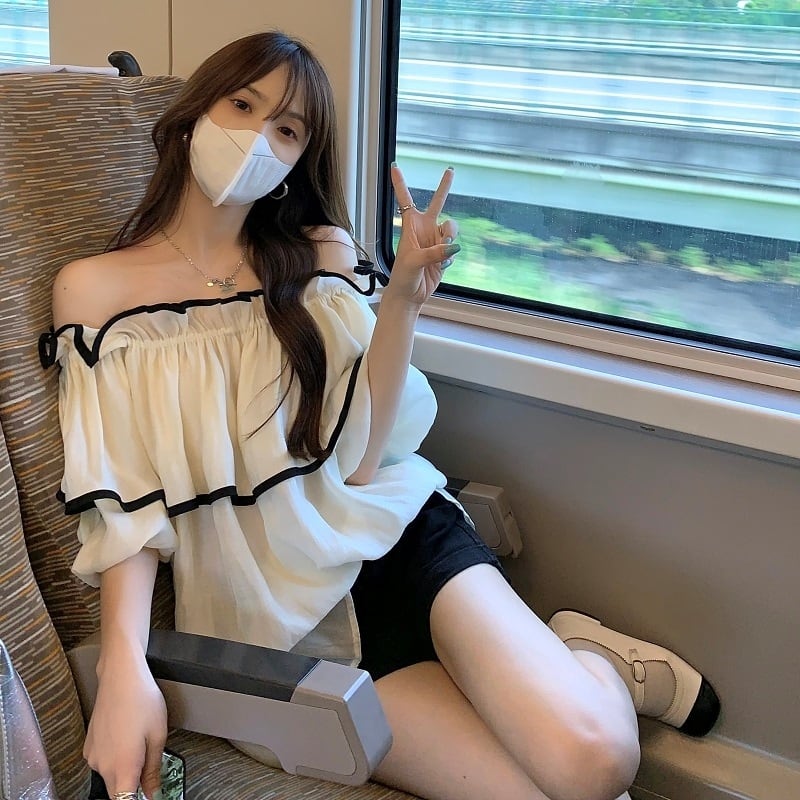 トップス レディース 襟無し 肩出し オフショル オフショルダー フリル シフォン ゆったり 透け感 甘い 大人っぽい こなれ感 女の子らしい 大人 かわいい 可愛い おしゃれ お洒落 大人女子 主役