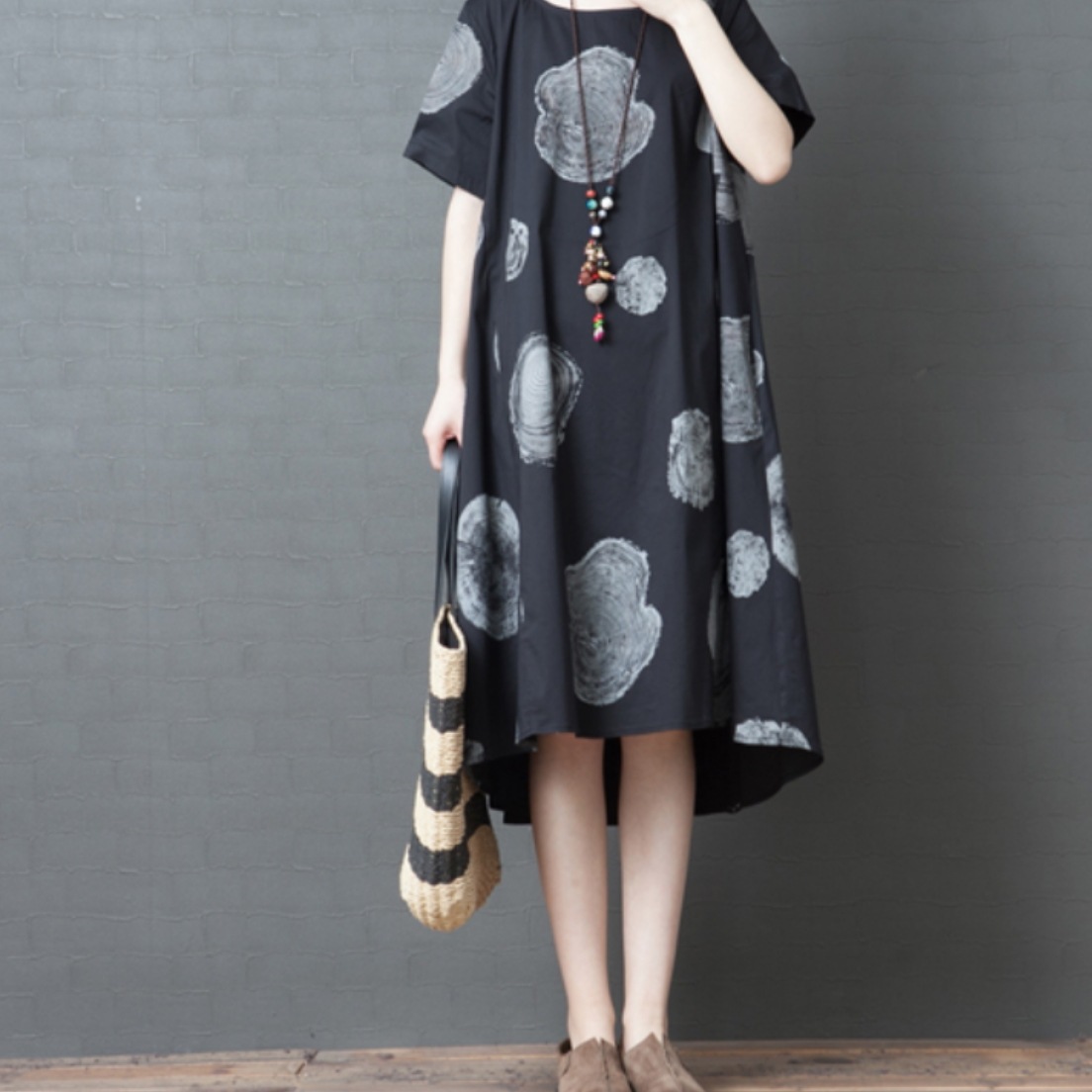 ワンピース セミフレア 膝丈 膝下 半袖 ラウンドネック ストレート Iライン 薄手 ラフ ルーズ 大人可愛い シンプル カジュアル ドット 春 夏 お出かけ デート XL 2XL