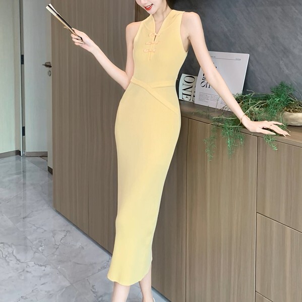 レディース ワンピース 膝下 ミモレ ノースリーブ Vネック スリム ストレート Iライン フェミニン ウエストマーク 薄手 かわいい 大人可愛い きれいめ シンプル 上品 おしゃれ アジアン