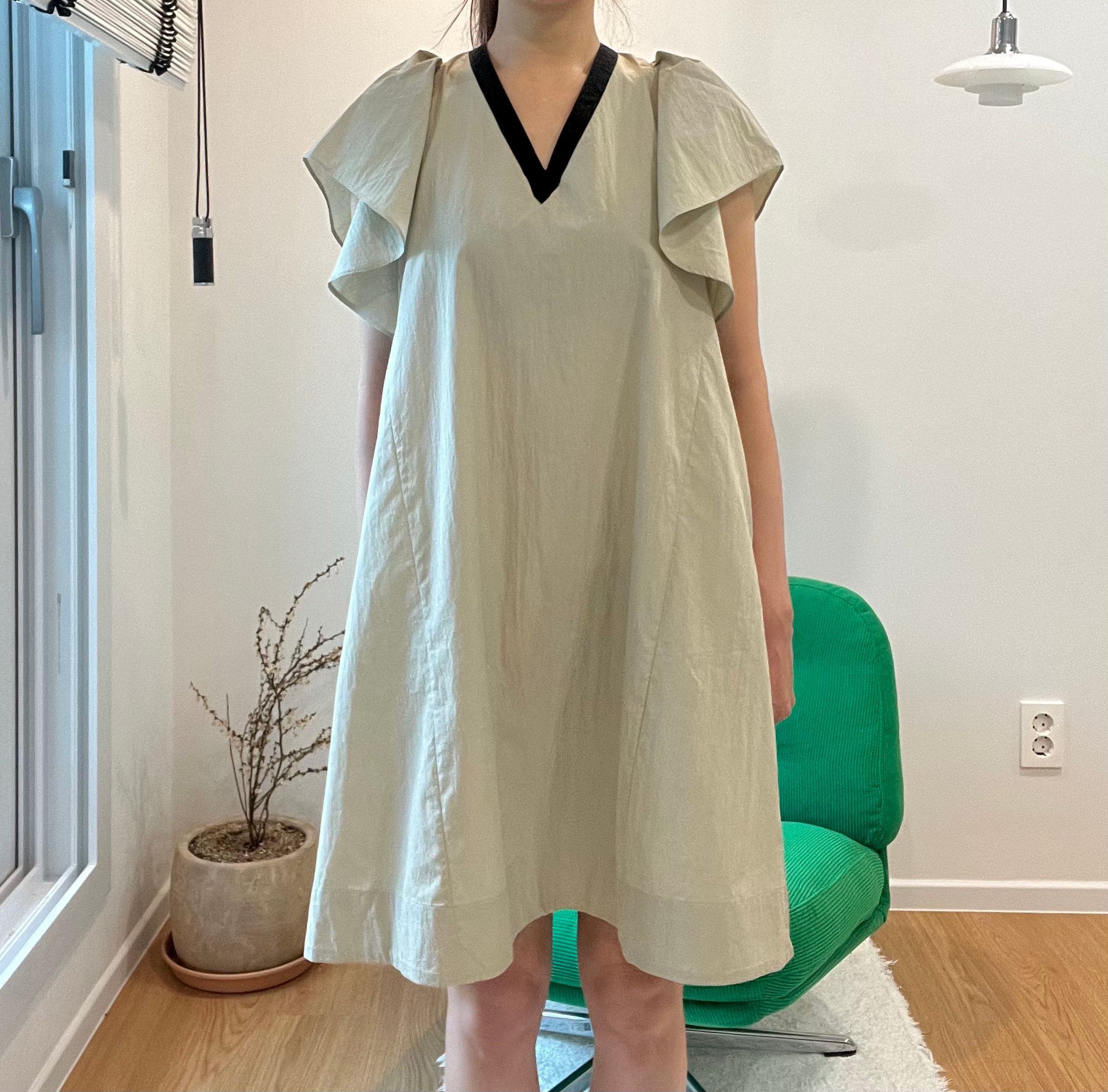 半袖ミニワンピース（2色展開）