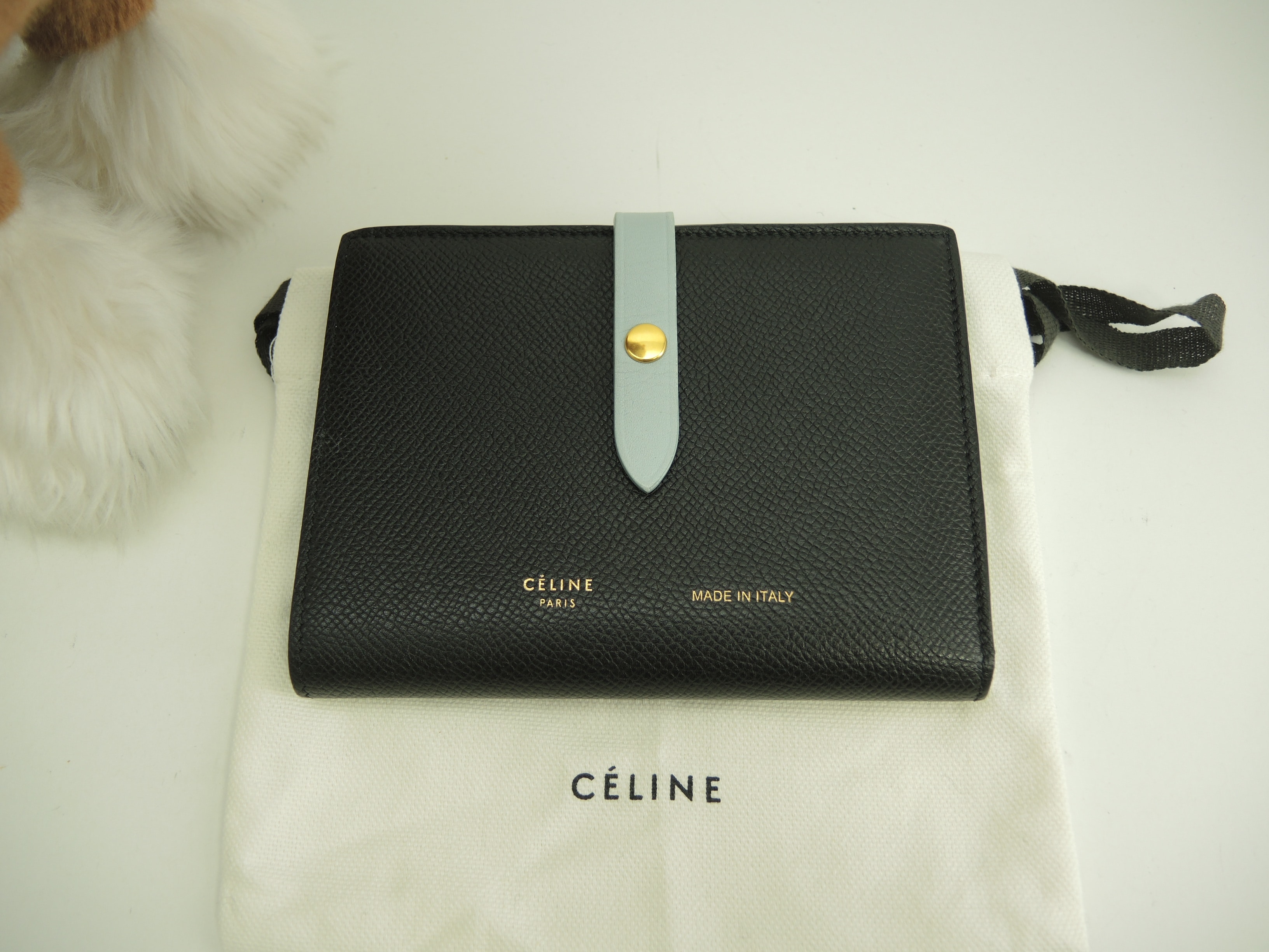 全品送料無料】 CELINEミディアムストラップウォレット 2 2つ折財布@S