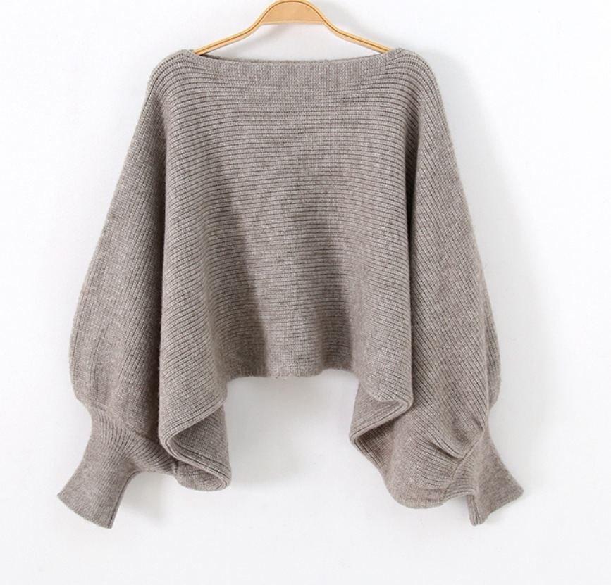 ランタンスリーブ トップス ニットソー 白トップス ショート ショート丈 袖あり 長袖 ボリューム袖 ボートネック 襟なし ワイド Iライン ふわふわ 編み込み 伸縮性 ニット 厚手 かわいい 5,396円