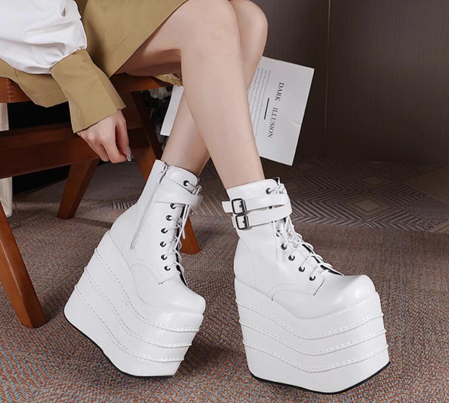 ブーツレディース 厚底 ショートブーツ レディース ショートブーツ 厚底 ぺたんこ 歩きやすい