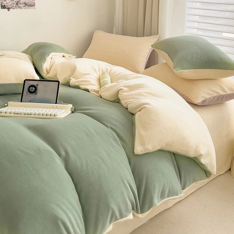 【急速出荷!】今の流行ミルクベルベットプラスベルベットベッド4点セットベルベット学生寮シーツキルトカバーホームウォームキルトカバー3点セット