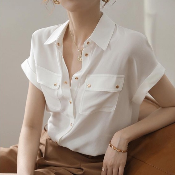 トップス シルクシャツ ブラウス シャツ デザイン 無地 マルチボタン 春 ゆったり 通勤 半袖 ボタン シルク ポロカラー レギュラー丈 S M L XL ホワイト 白 グリーン 緑 白シャツ 5,446円