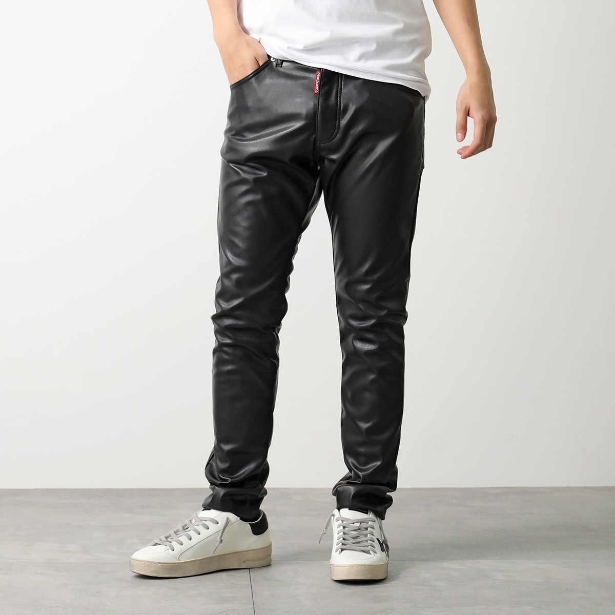 DSQUARED2 ディースクエアード フェイクレザーパンツ COOL GUY FAUX LEATHER JEANS クールガイ S71LB1602 D20056 メンズ スリム 900