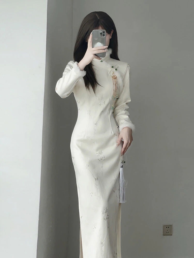 チャイナドレス 2024 秋冬ベルベット厚みのある長袖改良版ガーリーで若々しい気質