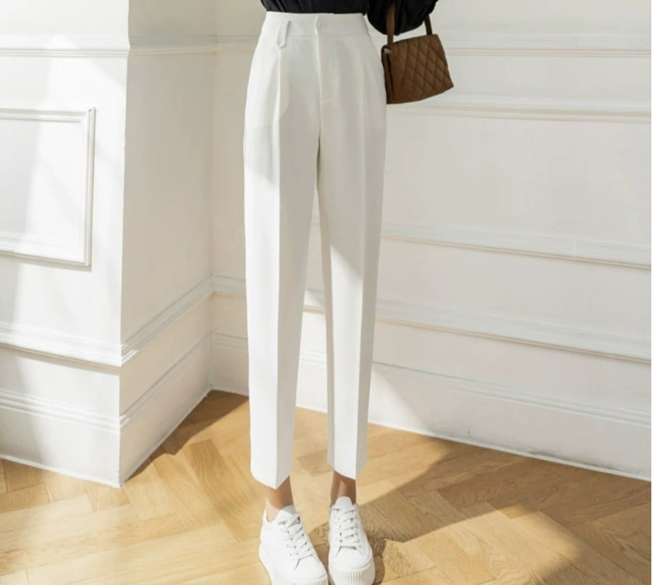 クロップドパンツ ボトムス ズボン ストレート ハイウエスト かわいい 大人可愛い きれいめ シンプル 上品 おしゃれ かっこいい 大人女子 こなれ感 マニッシュ ラブリー キュート クール