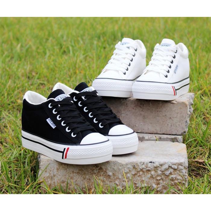 【即納】厚底スニーカー インヒール シークレットシューズ レディース ローカット 春秋 美脚 キャンバス ズック靴 帆布