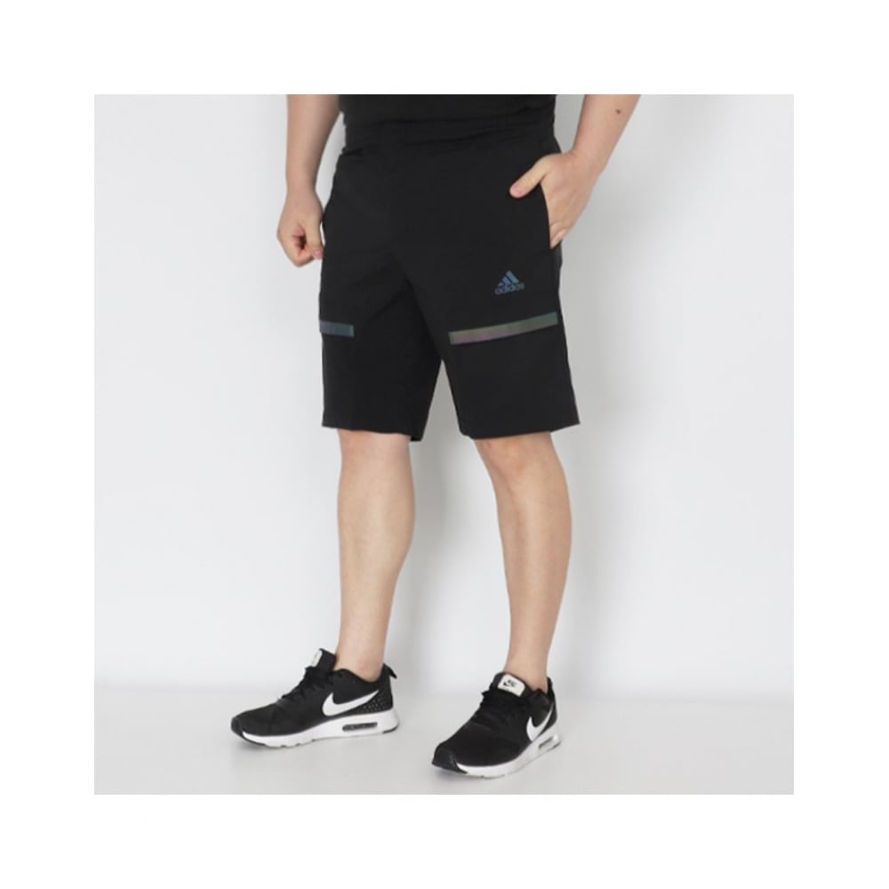 アディダスショーツ TRAVEER ショーツ