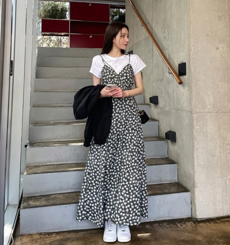 ワンピース ロング ロング丈 袖なし ノースリーブ Vネック 襟なし Aライン 薄手 かわいい 大人可愛い きれいめ シンプル カジュアル 大人 おしゃれ お洒落 大人可愛い 大人女子 こなれ感 ラフ